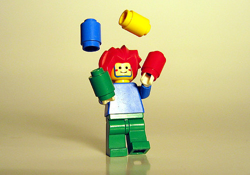 Lego-juggler1